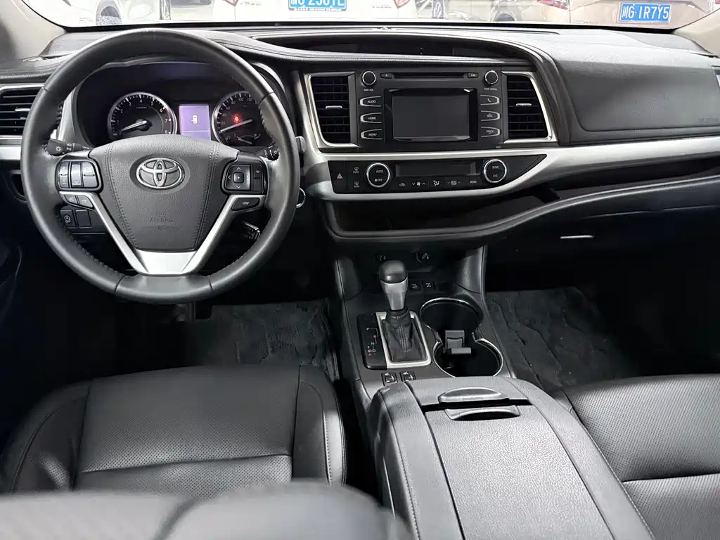 Toyota Highlander — миниатюра 13