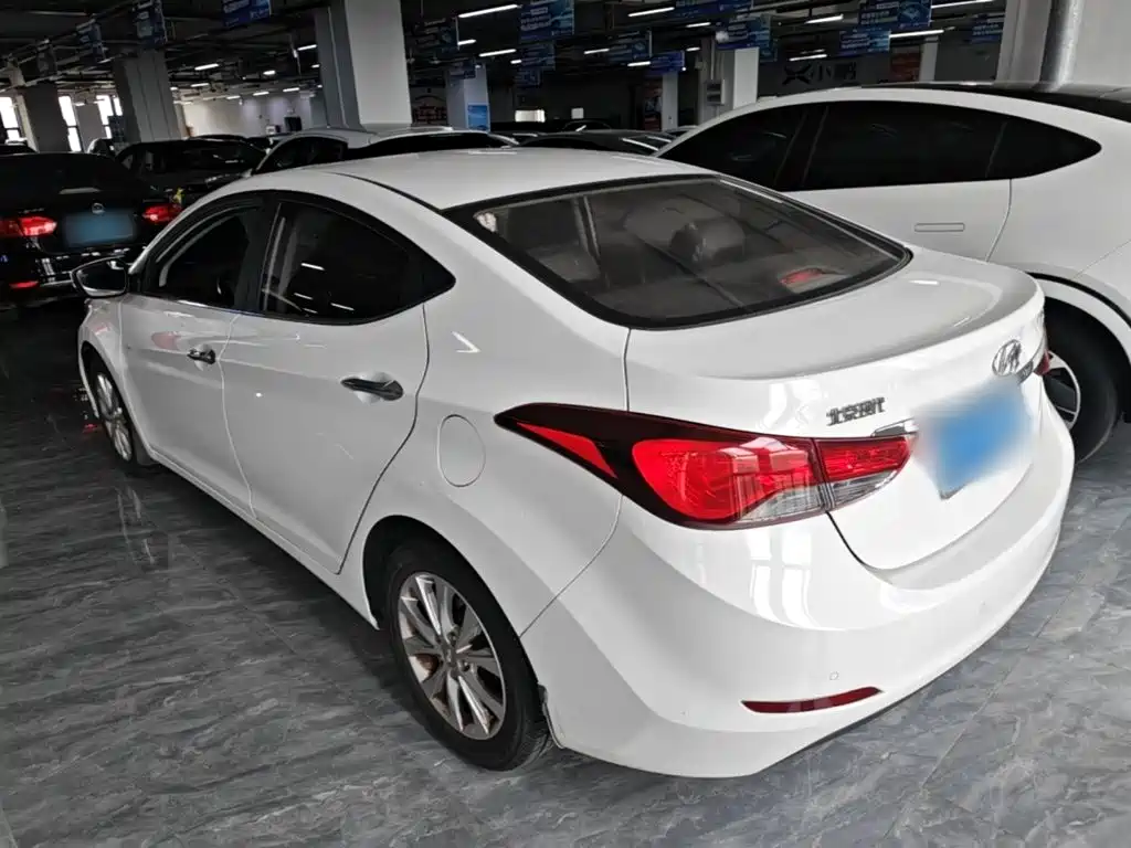 Hyundai Elantra Langdong — миниатюра 5