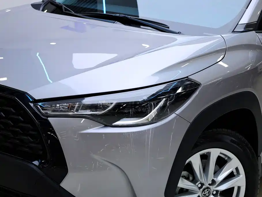 Toyota Corolla Cross — миниатюра 10
