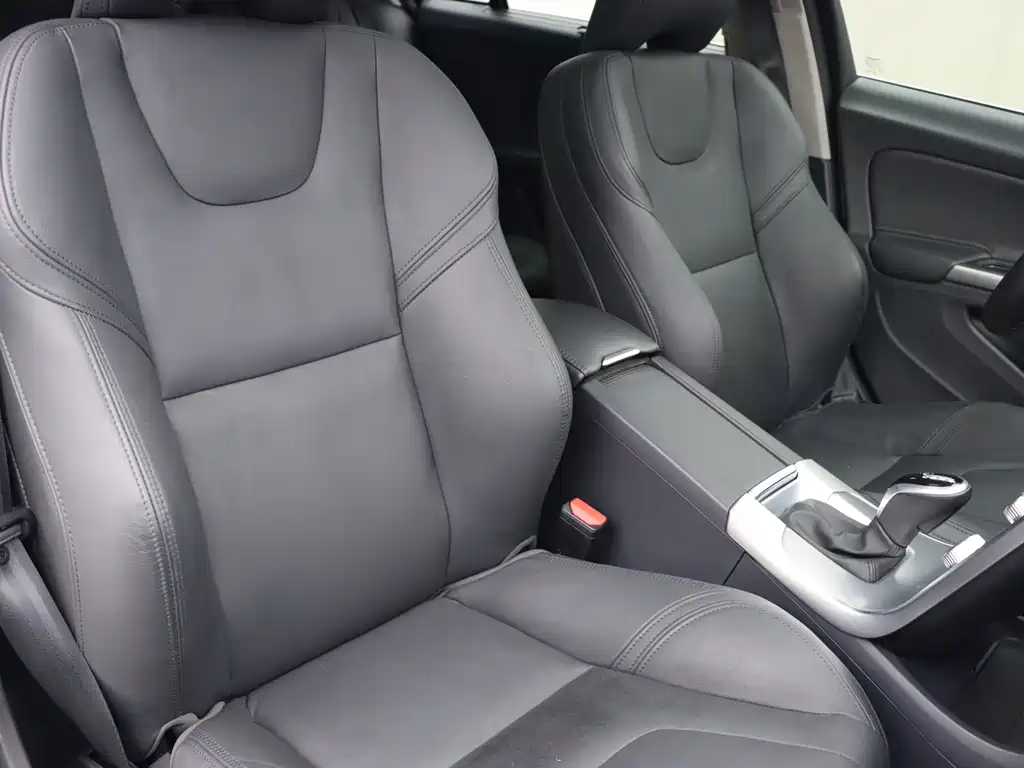 Volvo S60 — миниатюра 10