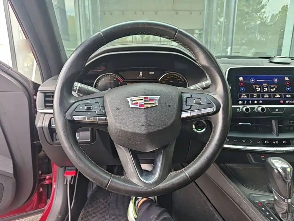 Cadillac CT4 — миниатюра 11