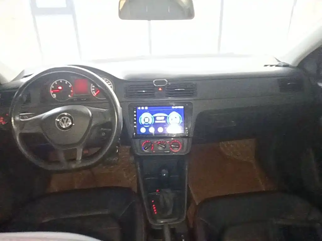 Volkswagen Santana — миниатюра 10