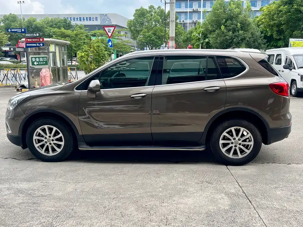 Buick Envision Plus — миниатюра 6