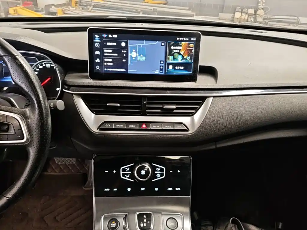 Hongqi Hongqi H5 — миниатюра 13