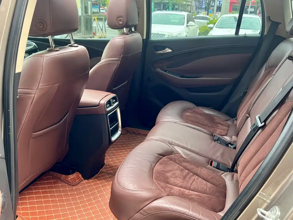 Buick Envision Plus — миниатюра 8