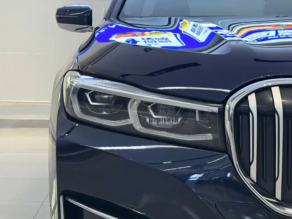 BMW 7 Series — миниатюра 4