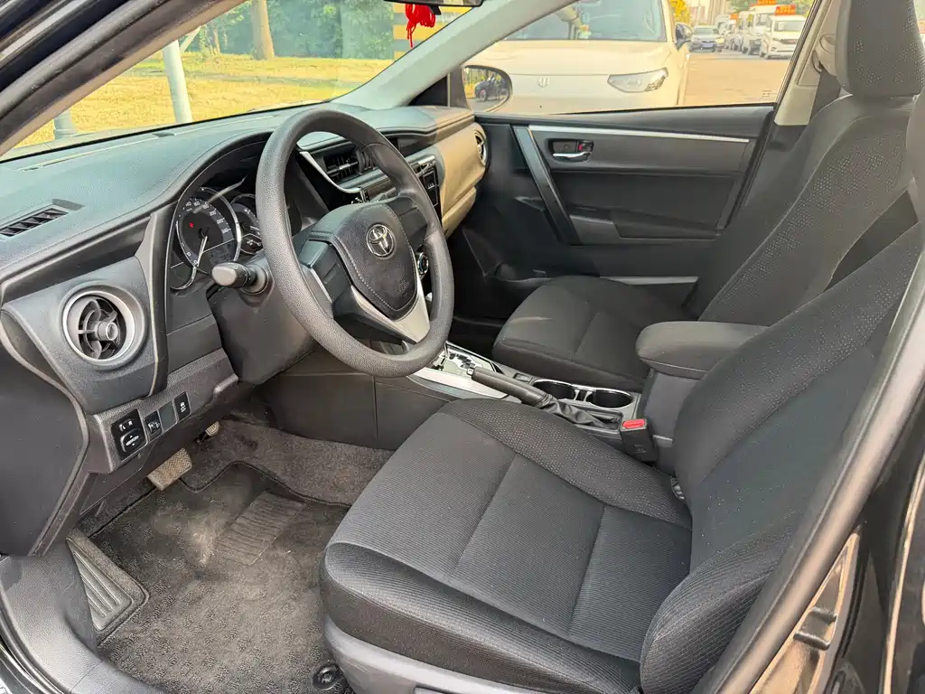Toyota Corolla — миниатюра 5