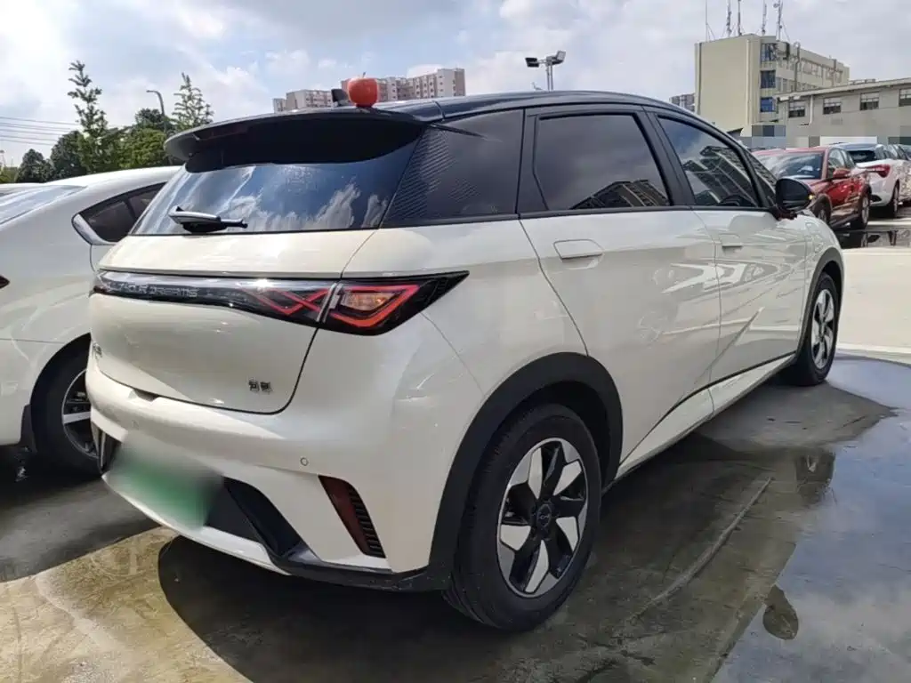 BYD Dolphin — миниатюра 7