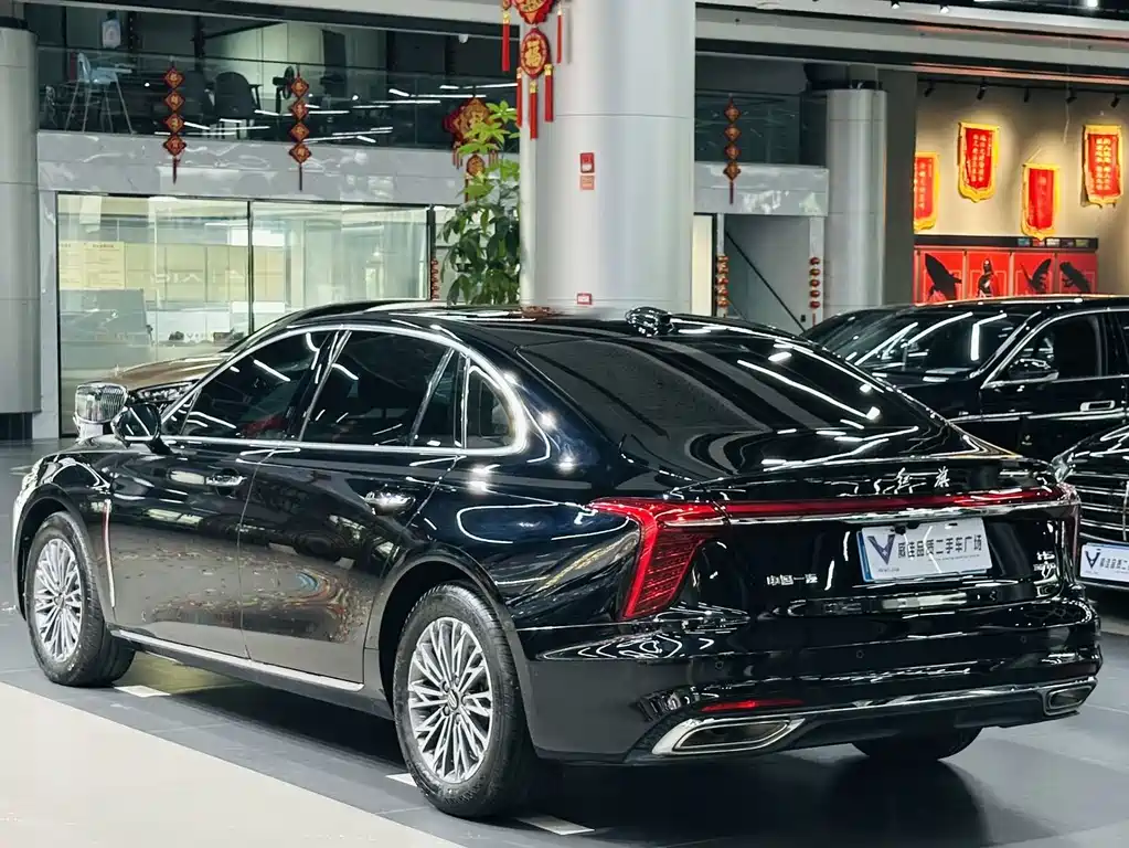 Hongqi Hongqi H5 — миниатюра 9