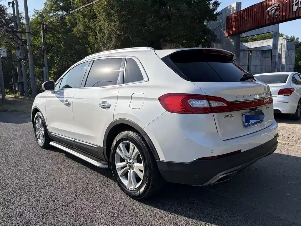 Lincoln MKX — миниатюра 3