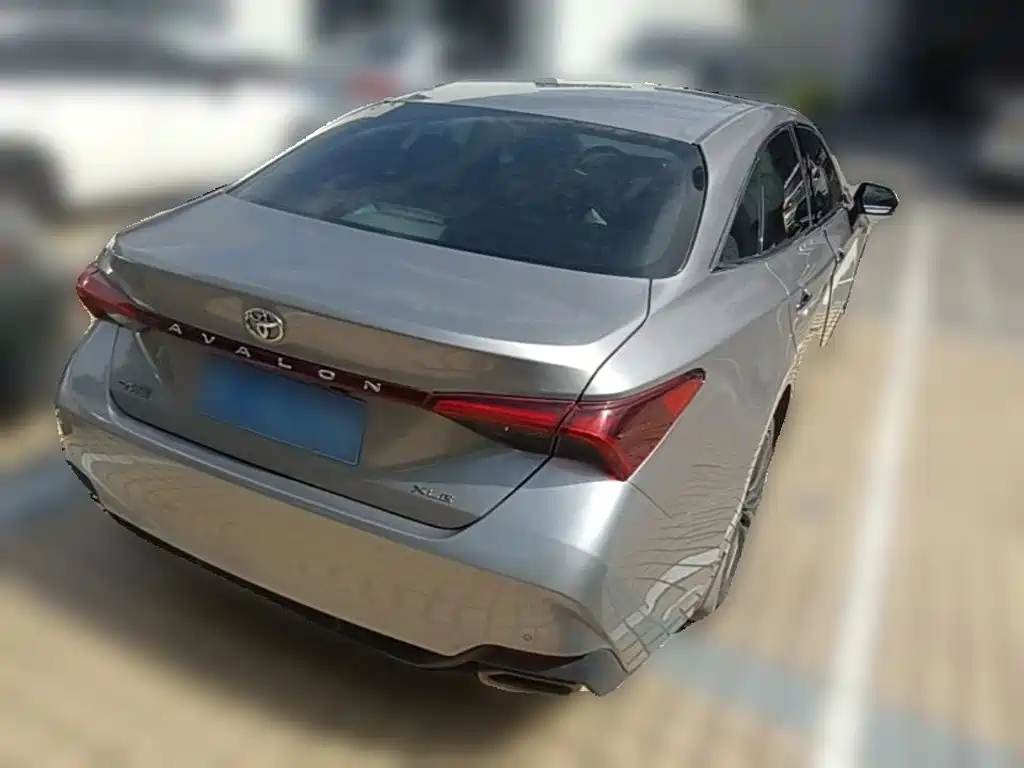 Toyota Avalon — миниатюра 10