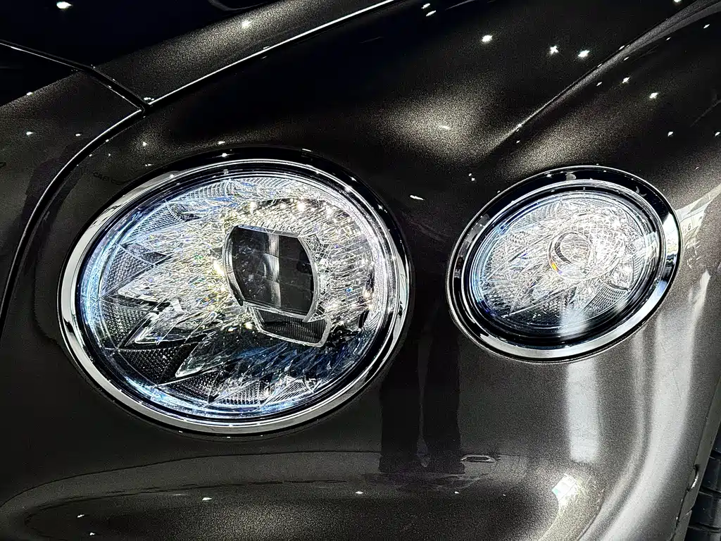 Bentley Flying Spur — миниатюра 10