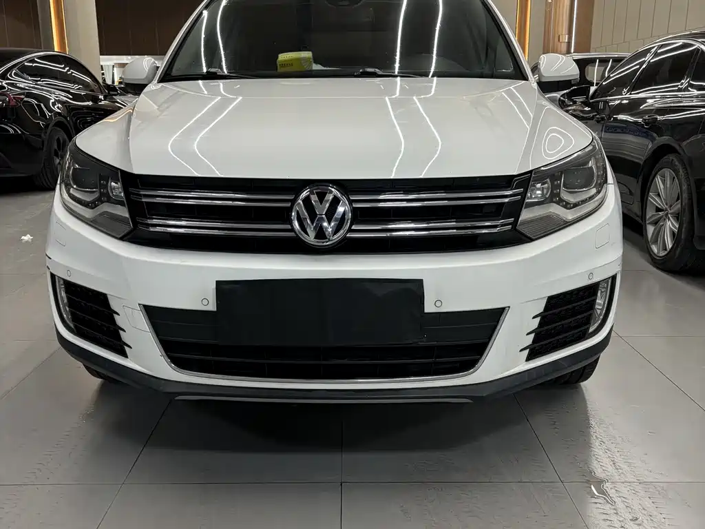 Volkswagen Tiguan — миниатюра 2