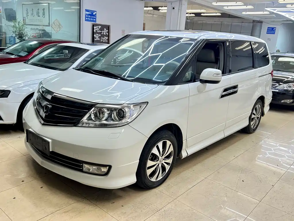 Honda Elysion 2015