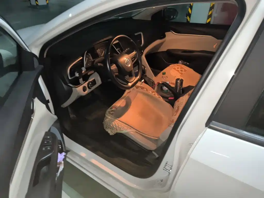 Buick Excelle — миниатюра 11