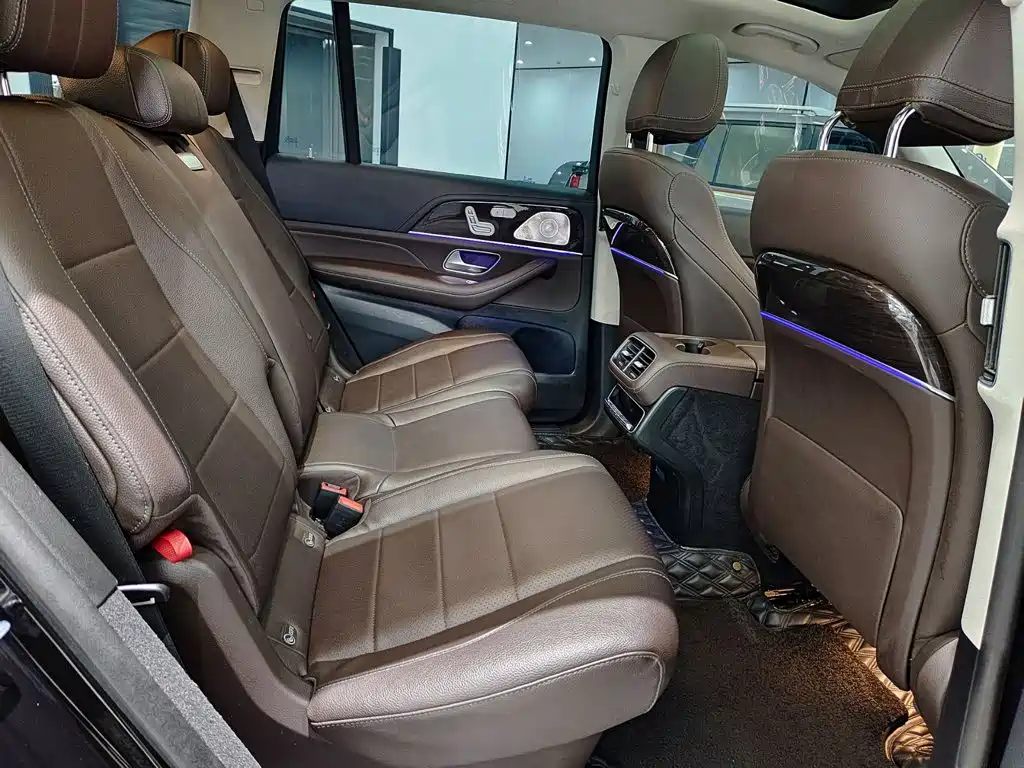 Mercedes-Benz GLS — миниатюра 11