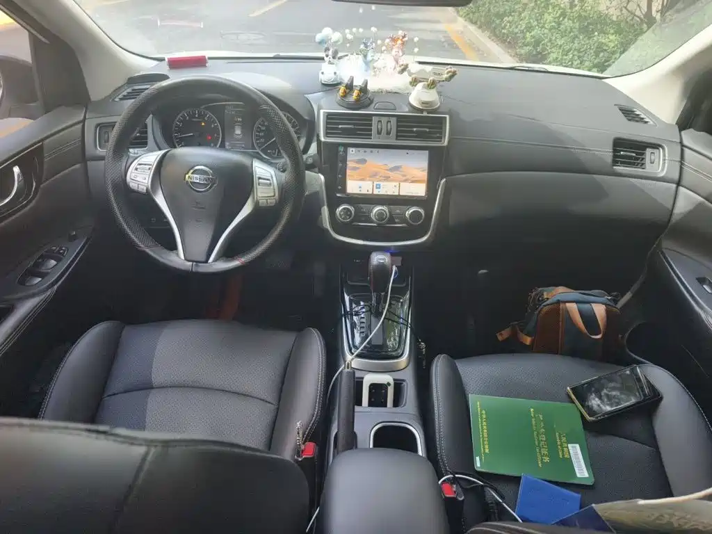 Nissan Tiida — миниатюра 10