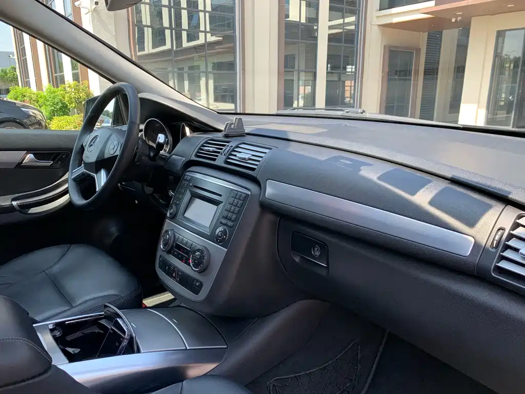 Mercedes-Benz R-Class — миниатюра 26
