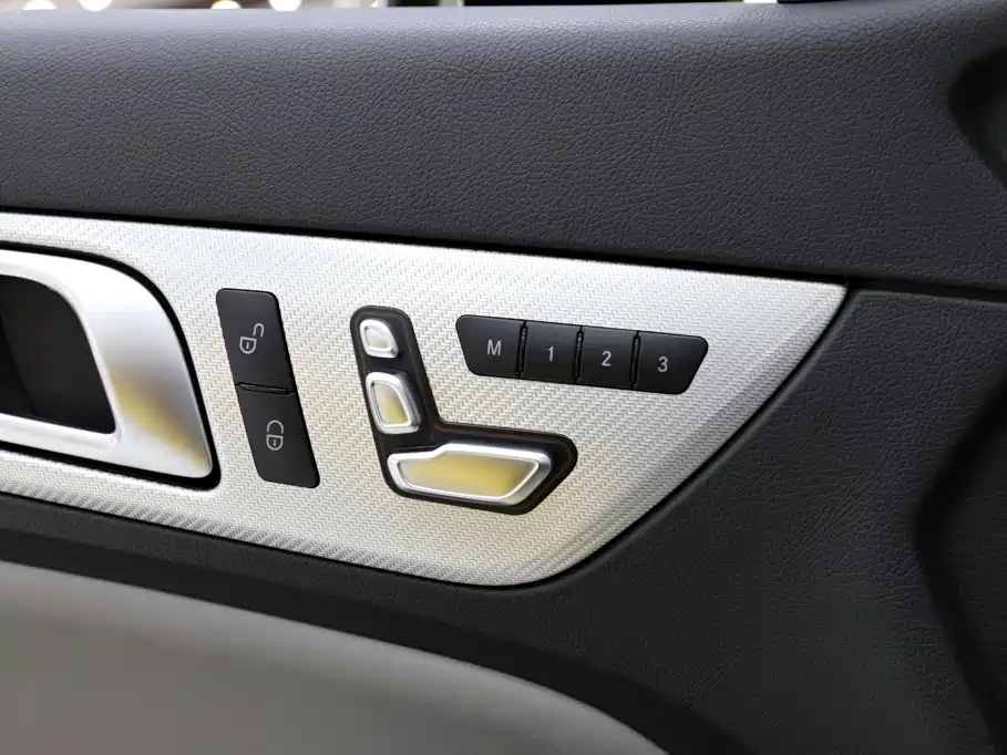 Mercedes-Benz SLC — миниатюра 17