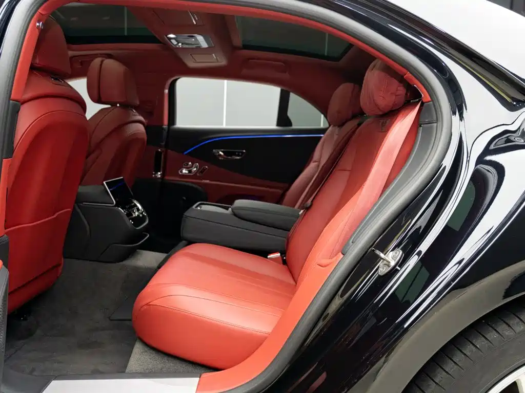 Bentley Flying Spur — миниатюра 11