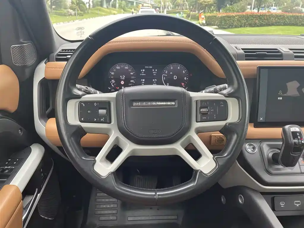 Land Rover Defender — миниатюра 15