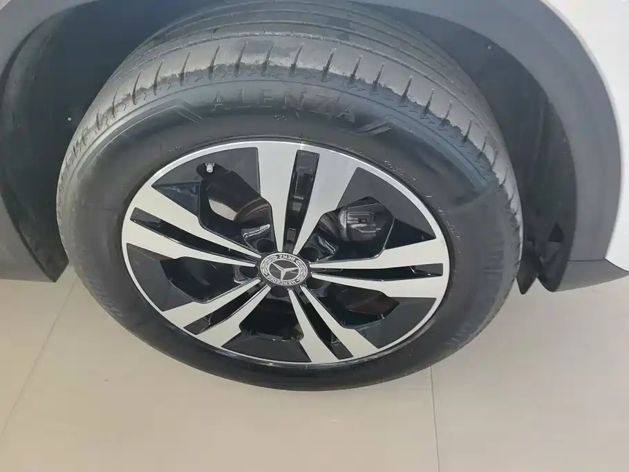Mercedes-Benz GLA — миниатюра 6