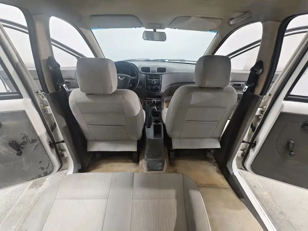 Wuling Hongguang — миниатюра 10