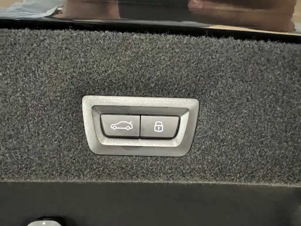 BMW i7 — миниатюра 15
