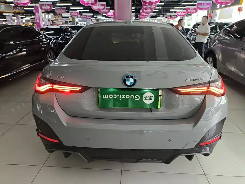 BMW i4 — миниатюра 6