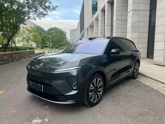 2024 Nio ES8