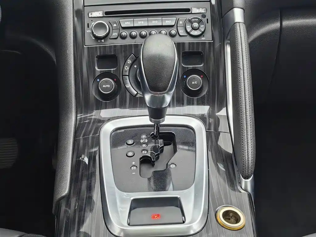 Peugeot 3008 — миниатюра 13