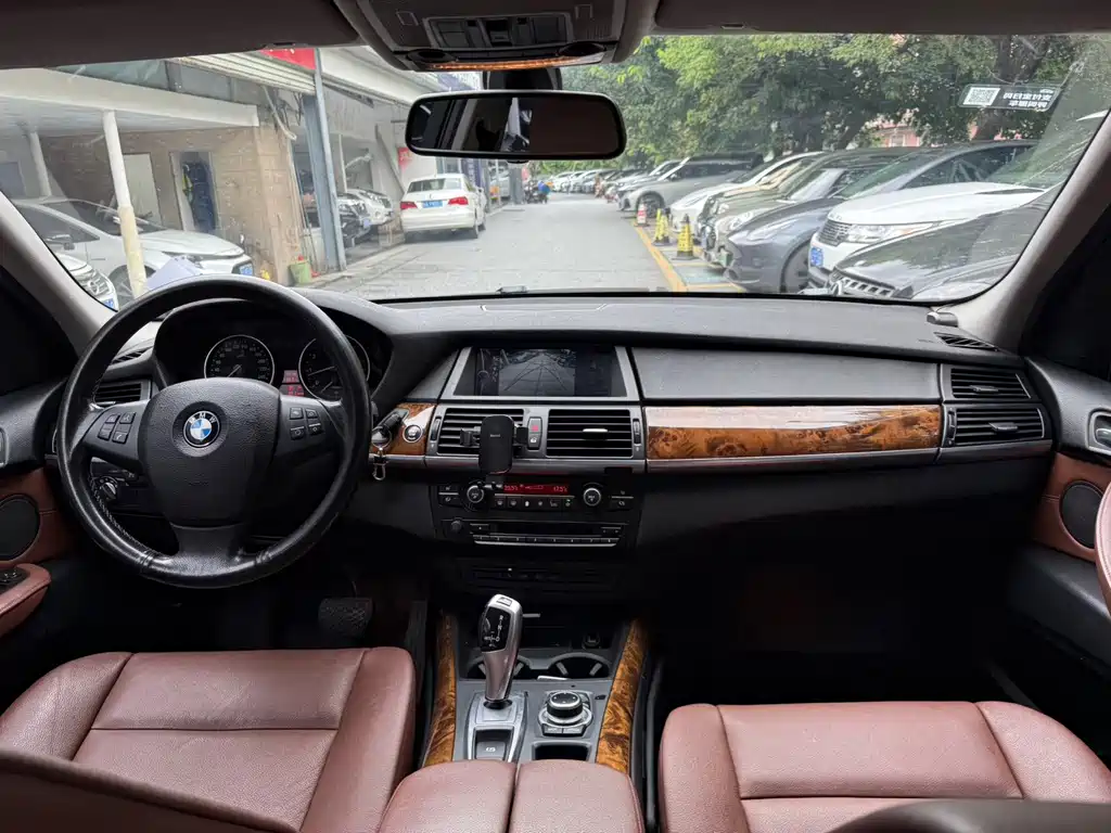 BMW X5 (Import) — миниатюра 10