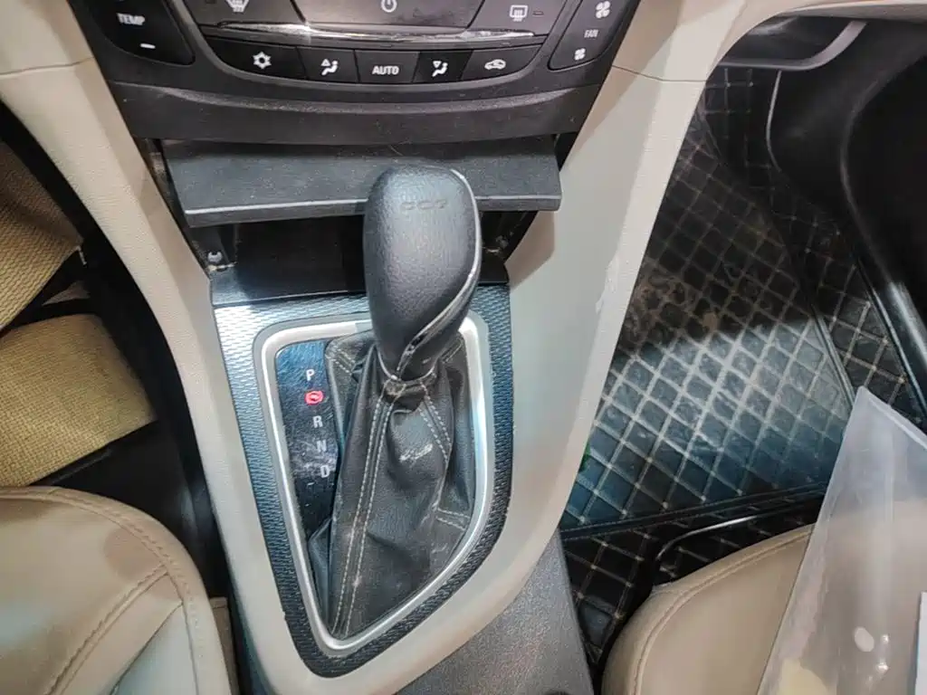 Buick Excelle — миниатюра 14