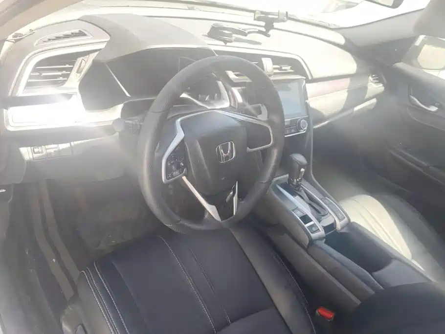 Honda Civic — миниатюра 12