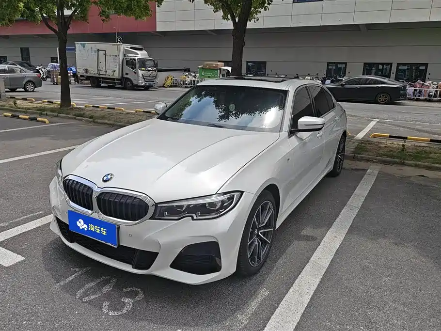BMW 3 Series 2022