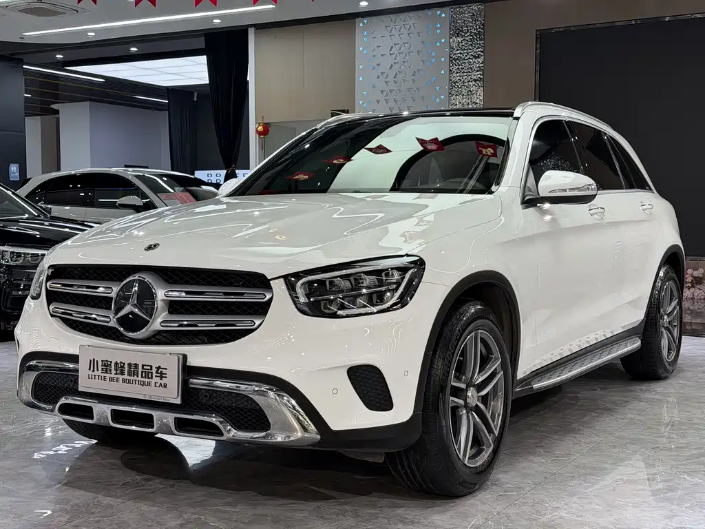 MERCEDES-BENZ GLC