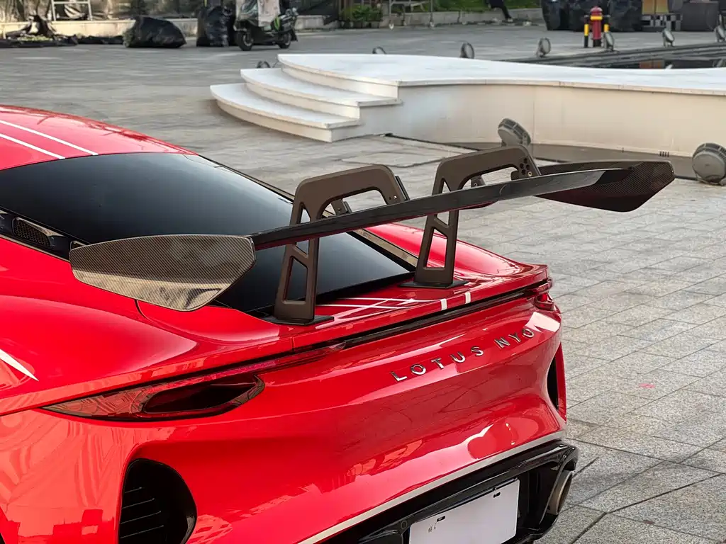 Lotus Emira — миниатюра 9