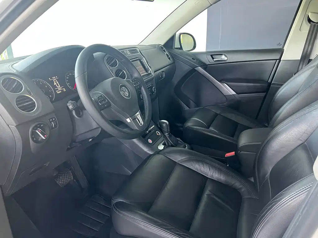 Volkswagen Tiguan — миниатюра 8