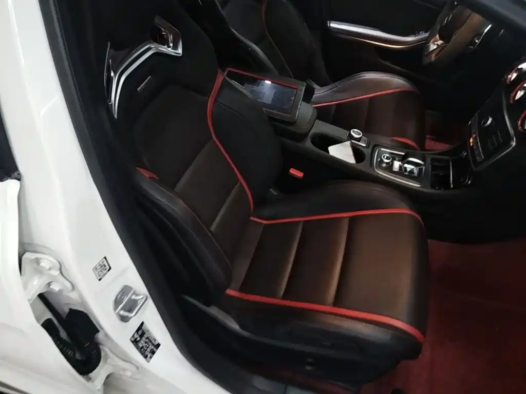 Mercedes-Benz A-Class AMG (Import) — миниатюра 25