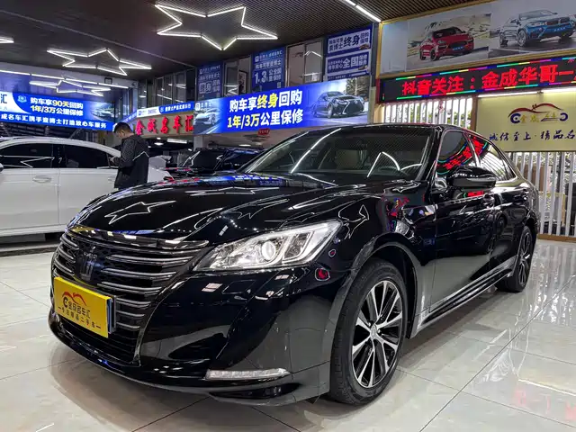 TOYOTA CROWN 2018