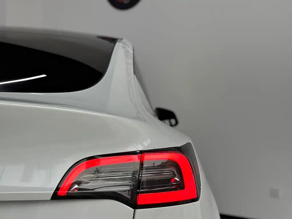 Tesla Model Y — фотографии объявления, Фото 22