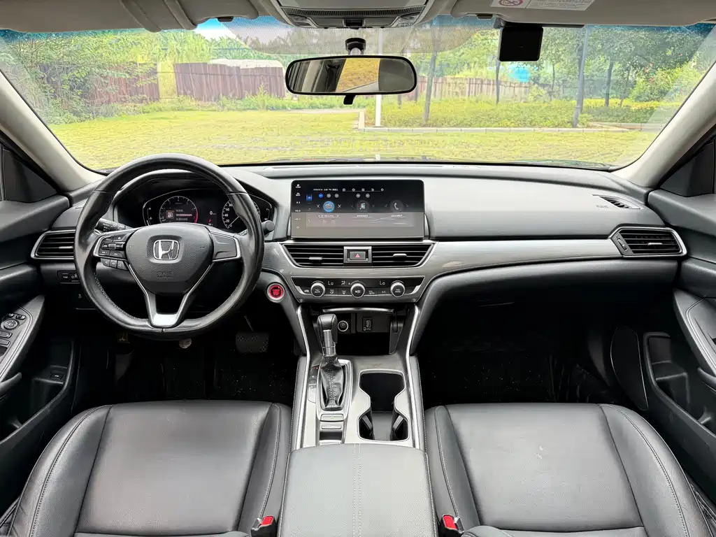 Honda Accord — миниатюра 7