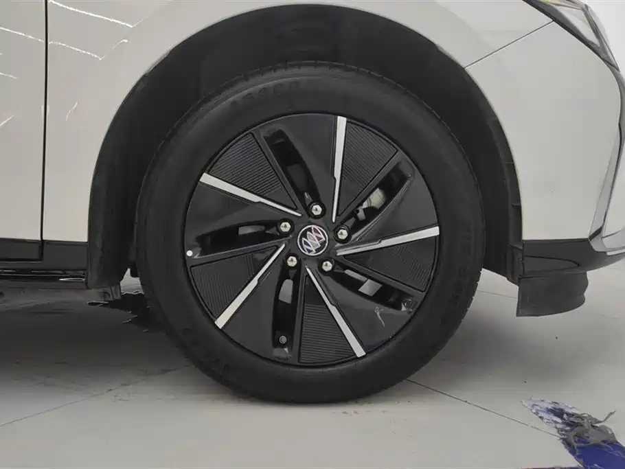 BUICK SLIGHTLY BLUE 6