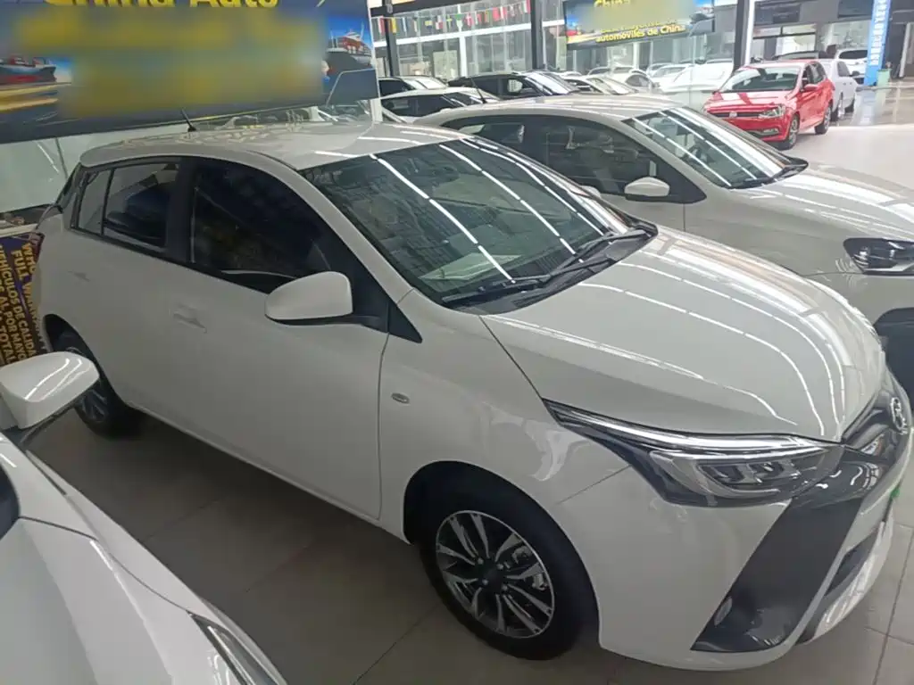 Toyota Yaris L — миниатюра 4
