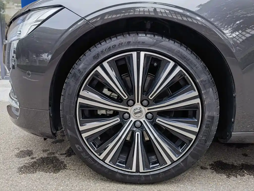 Volvo S90 — миниатюра 18