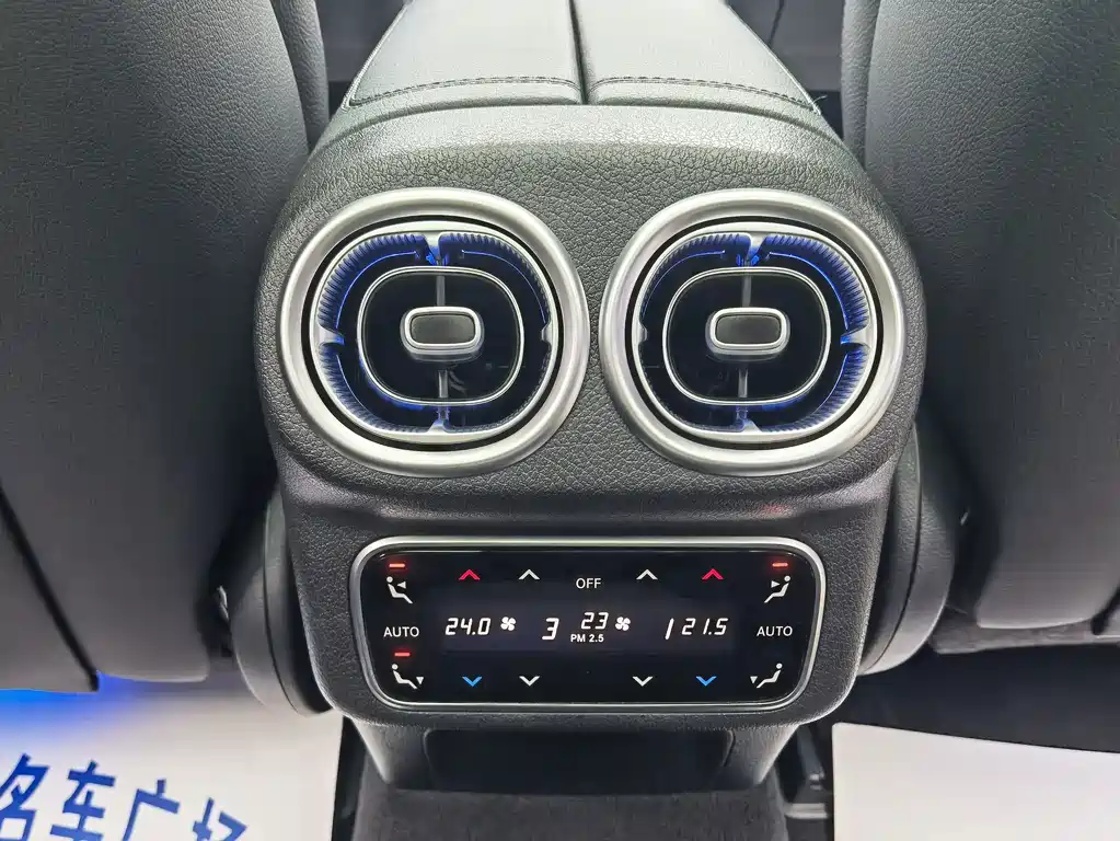 Mercedes-Benz GLC — миниатюра 17