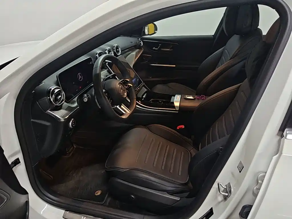 Mercedes-Benz C-Class — миниатюра 15