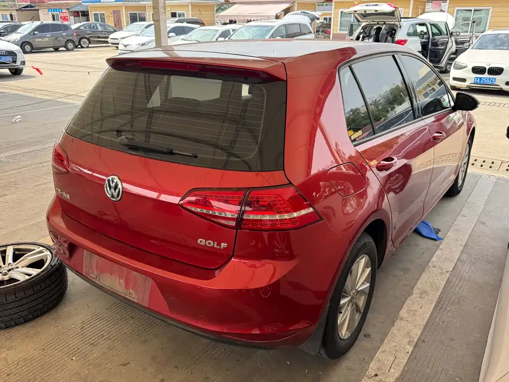 Volkswagen Golf — миниатюра 2