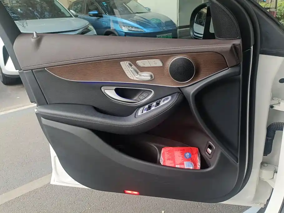 Mercedes-Benz GLC — миниатюра 7