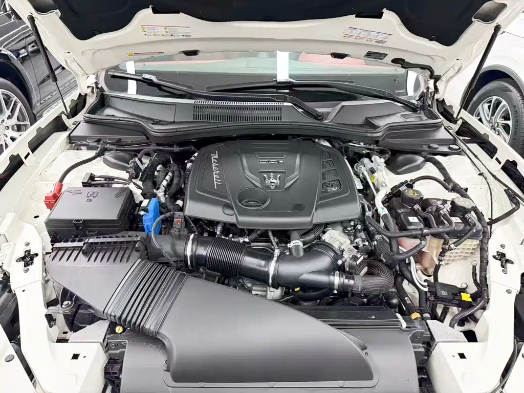 Maserati Ghibli — миниатюра 24